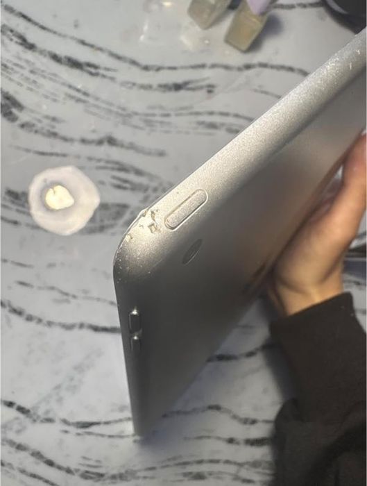 ipad 6 покоління 2018 року 9,7 дюйма ТЕРМІНОВО!!!