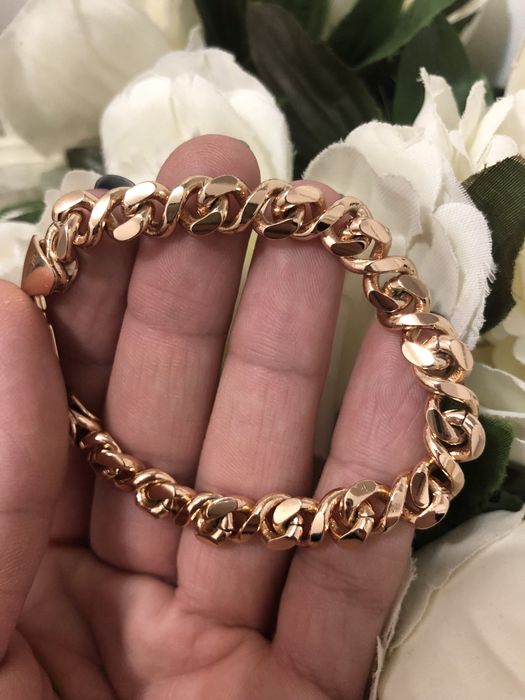 Piekna pancerka damska