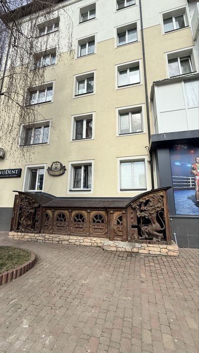Комеційне приміщення