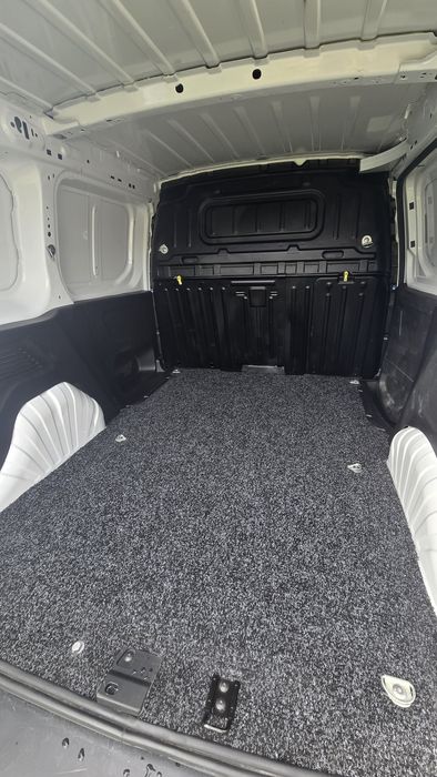 Fiat Doblo Comercial 15000km 5anos garantia 3 lugares IVA dedutível