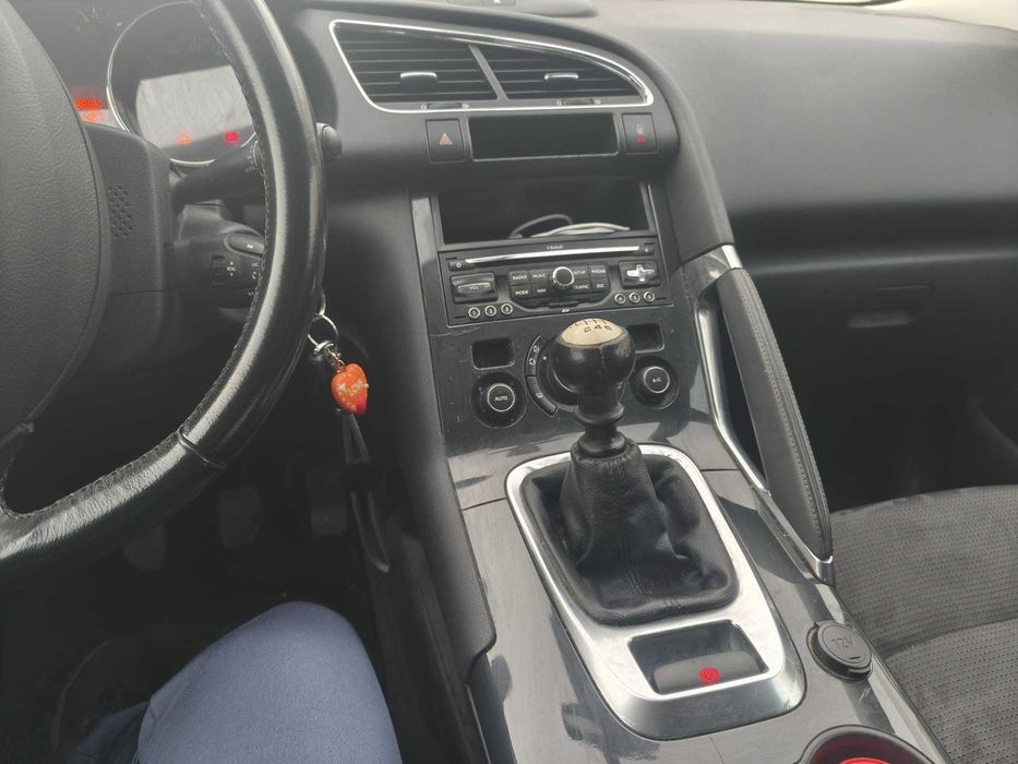 Peugeot 3008 1.6 HDI BUSINESS LIN