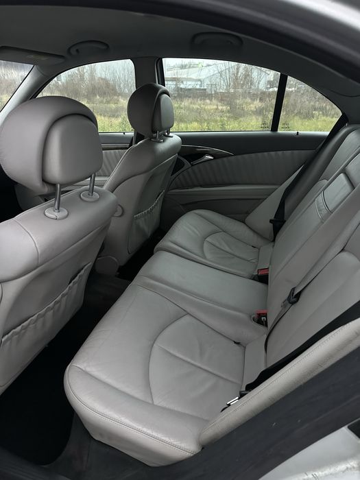 Mersedes benz E w211 2.2 дизель автомат