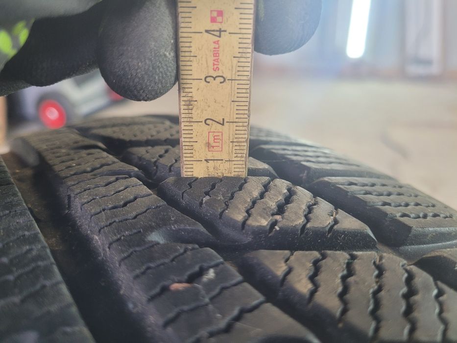 Goodride snowmaster 225 55 r16 2szt.