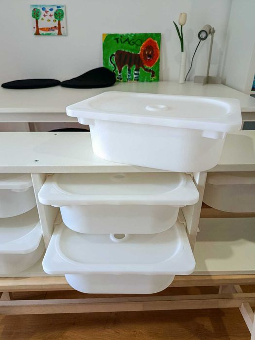 Arrumação de Parede IKEA TROFAST com 6 caixas e tampas