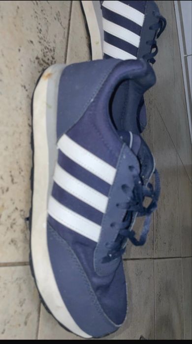 Tênis Adidas Azul e Branco