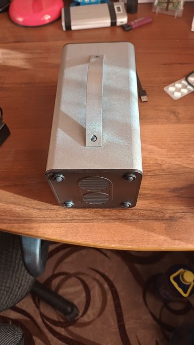 Продам зарядную станцию  300 ват 90000mah