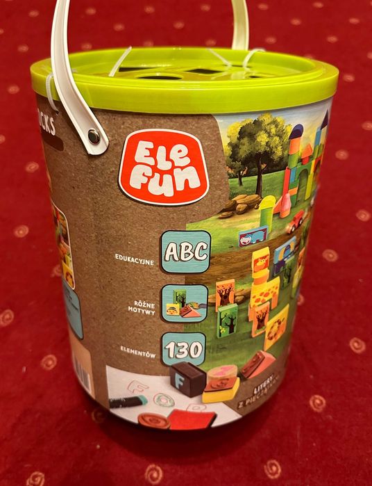 Drewniane klocki edukacyjne Elefun Safari 130 szt.
