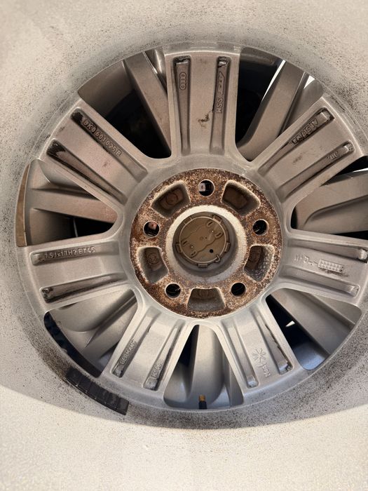 Felgi do audi  A4 A5 A6 7.5J R17 ET45 8K0601025B R*2* KOMPLET PROSTE