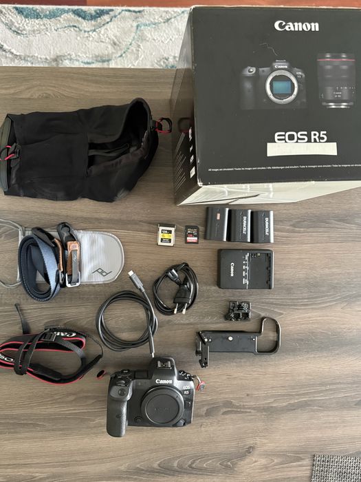CANON R5 - Com acessórios em execelente estado