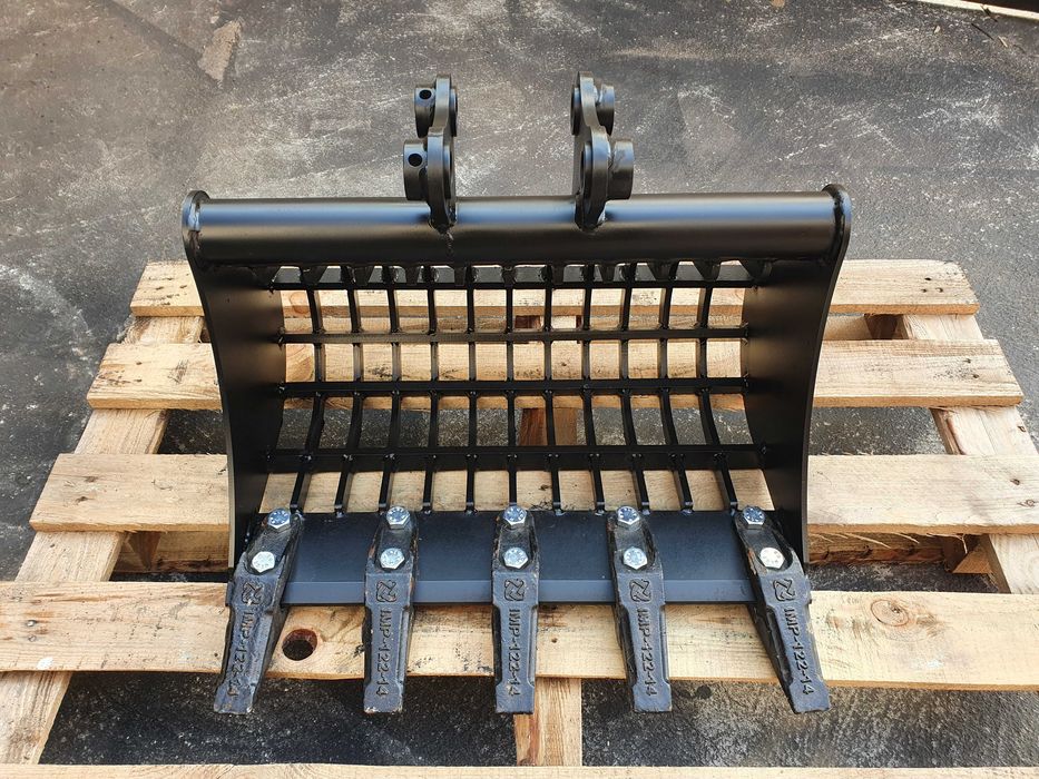 Łyżka kopiąca 25cm pasująca do mini koparki JCB 8014/8015/8016/8018/17