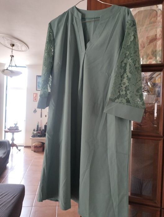 Vendo 3 vestidos nunca usados