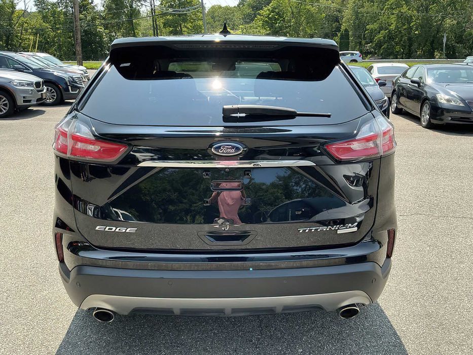 Ford Edge Titanium      2019