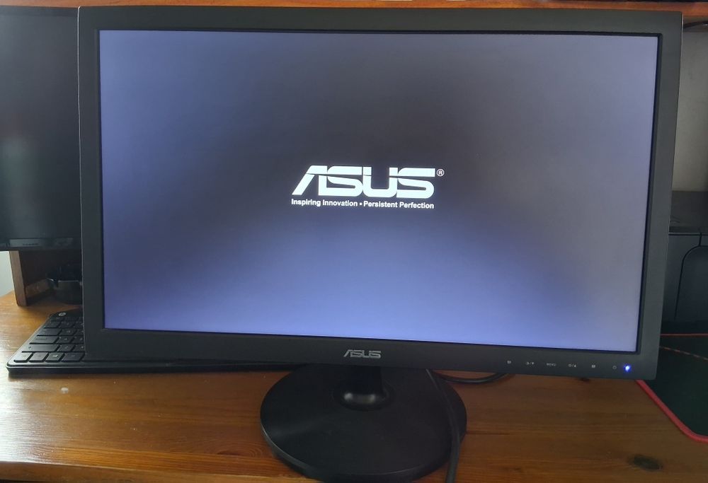 Monitor Asus  22' + Teclado e Rato