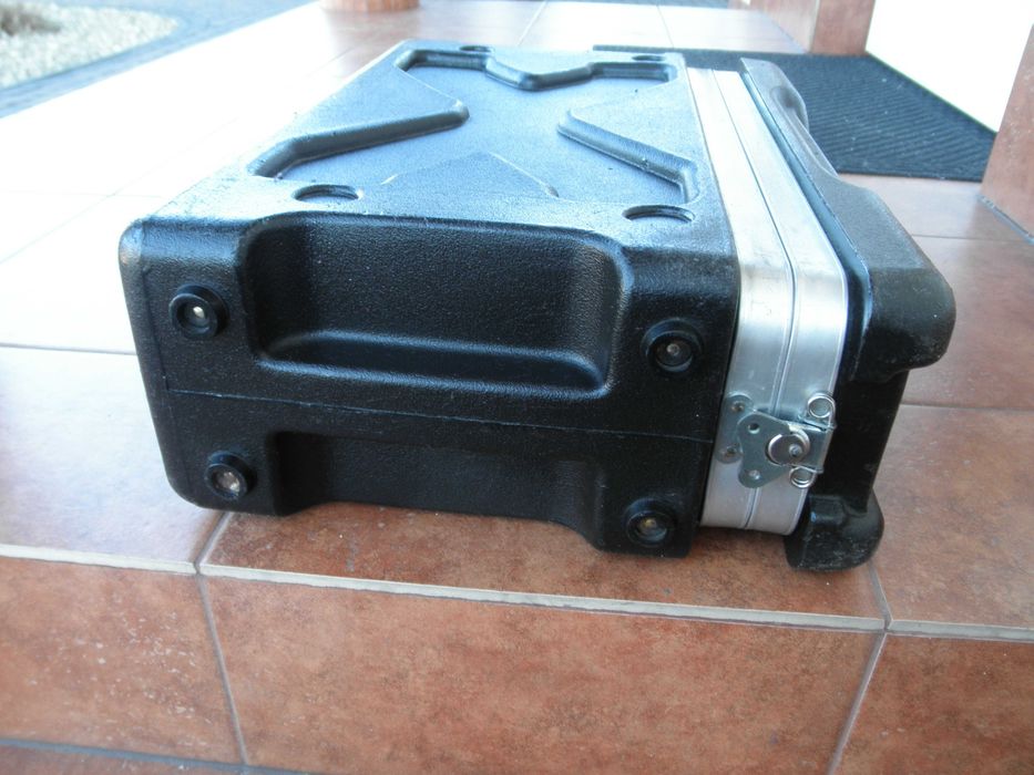 SKB X RACK - 2 Case. Skrzynia Rack ABS 2 U .