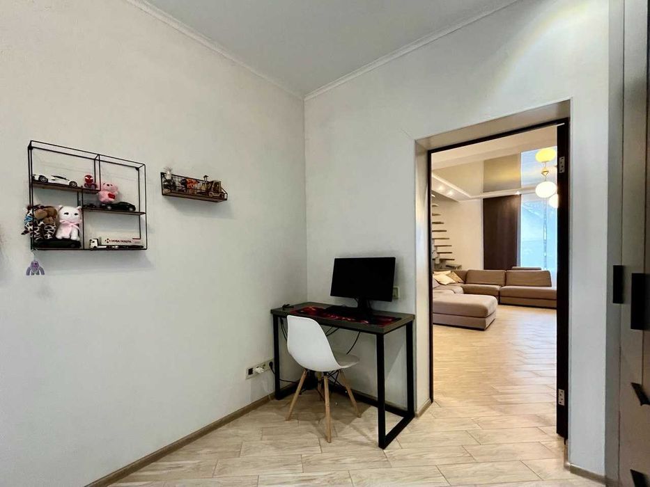 !!!Гарна пропозиція. Продаж будинку на два входи по вул.Квітневій