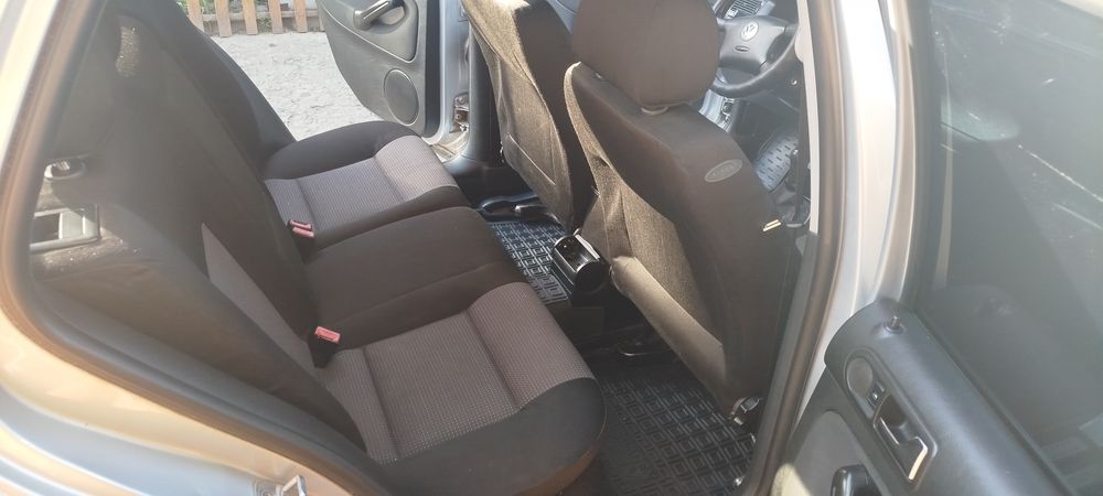 Продам гольф 4  2001 рік газ-бензин
