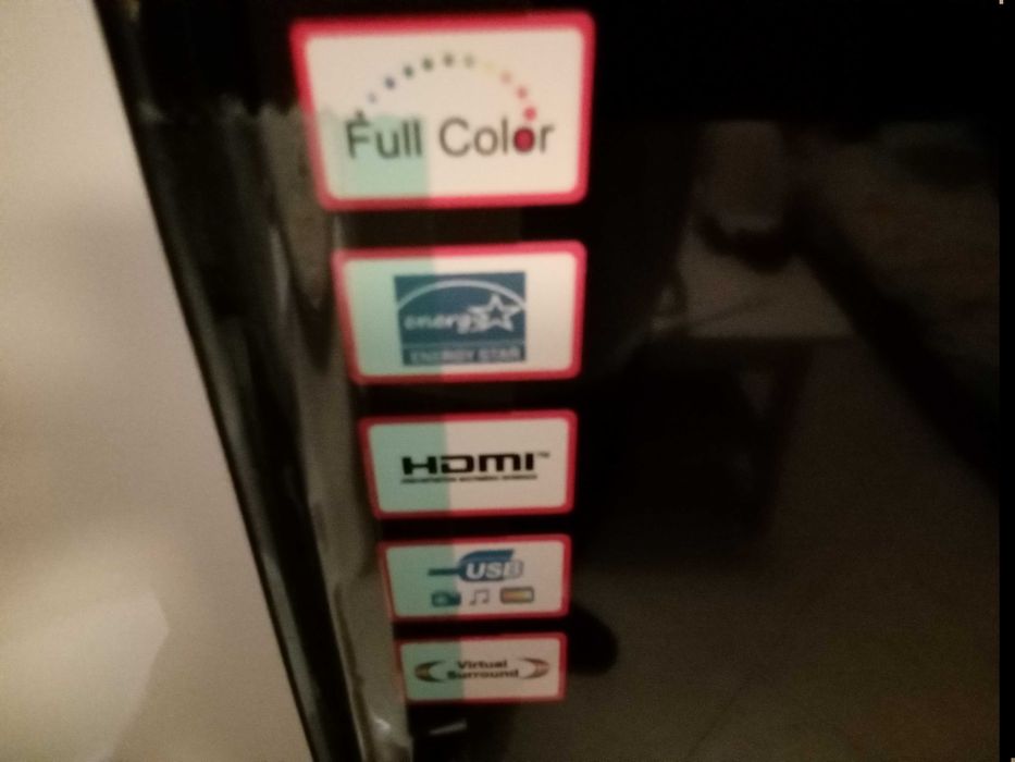 TV LED 42' FHD SMART com 2 anos