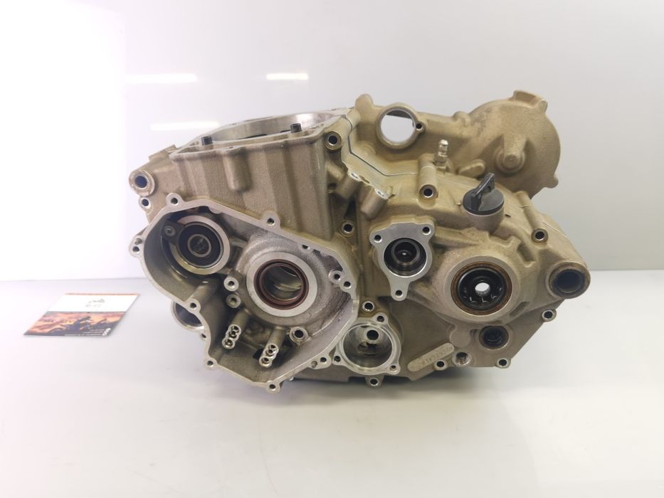 Kartery silnika KTM EXC 400, 09R