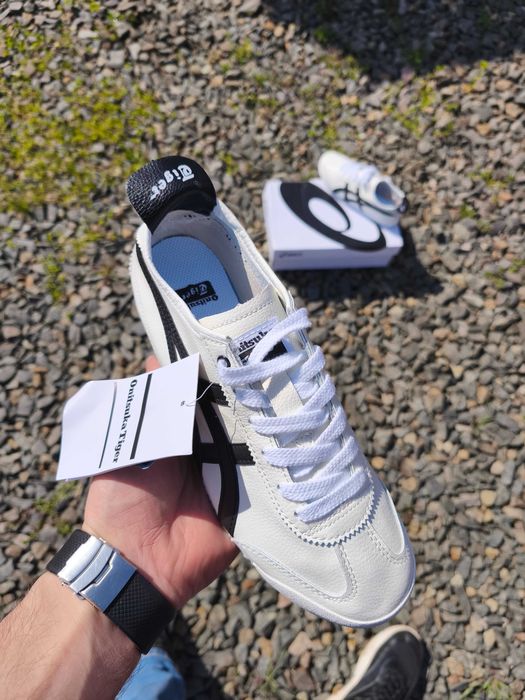 Кросівки Asics Onitsuka Tiger жіночі білі шкіряні р 37-41