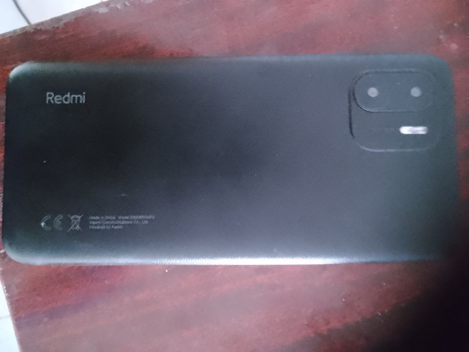 Продам  телефон редміА2