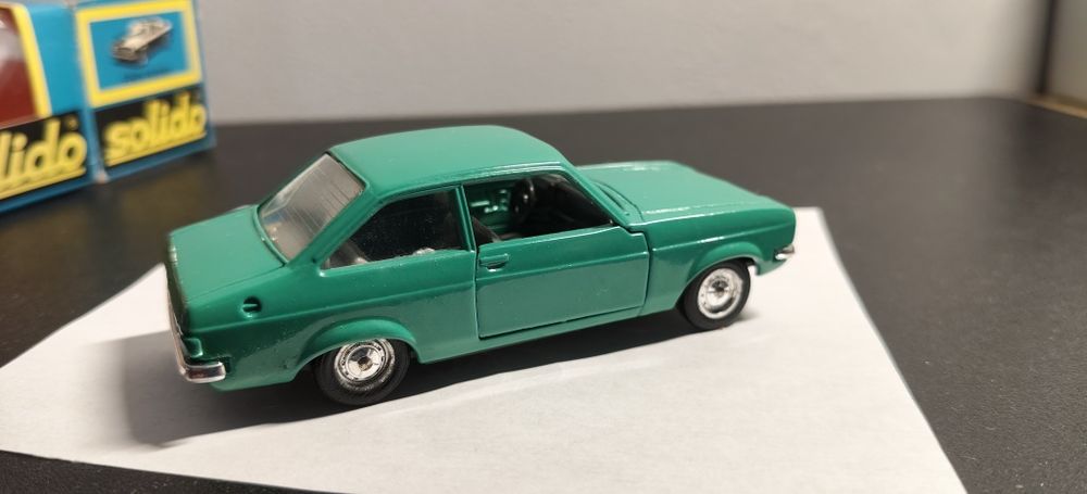 Ford Escort Solido