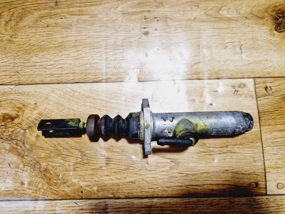 Audi b3 80 pompka sprzęgła Krasnystaw • OLX.pl