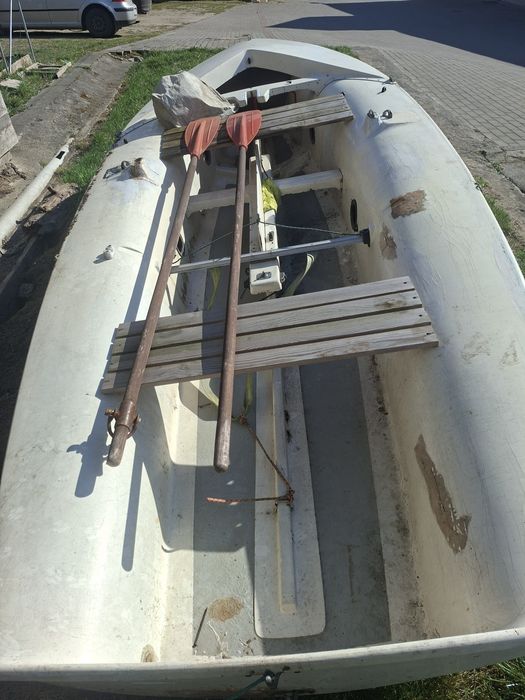 Łódka wędkarska rekracyjna