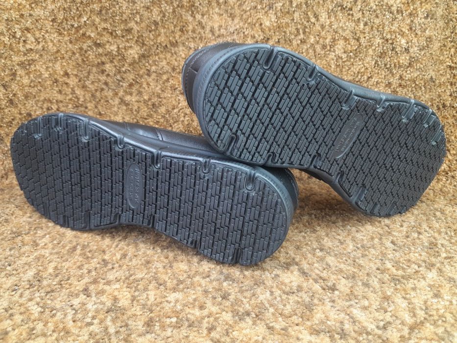 Робочі кросівки Skechers Work Relaxed  39 розмір.