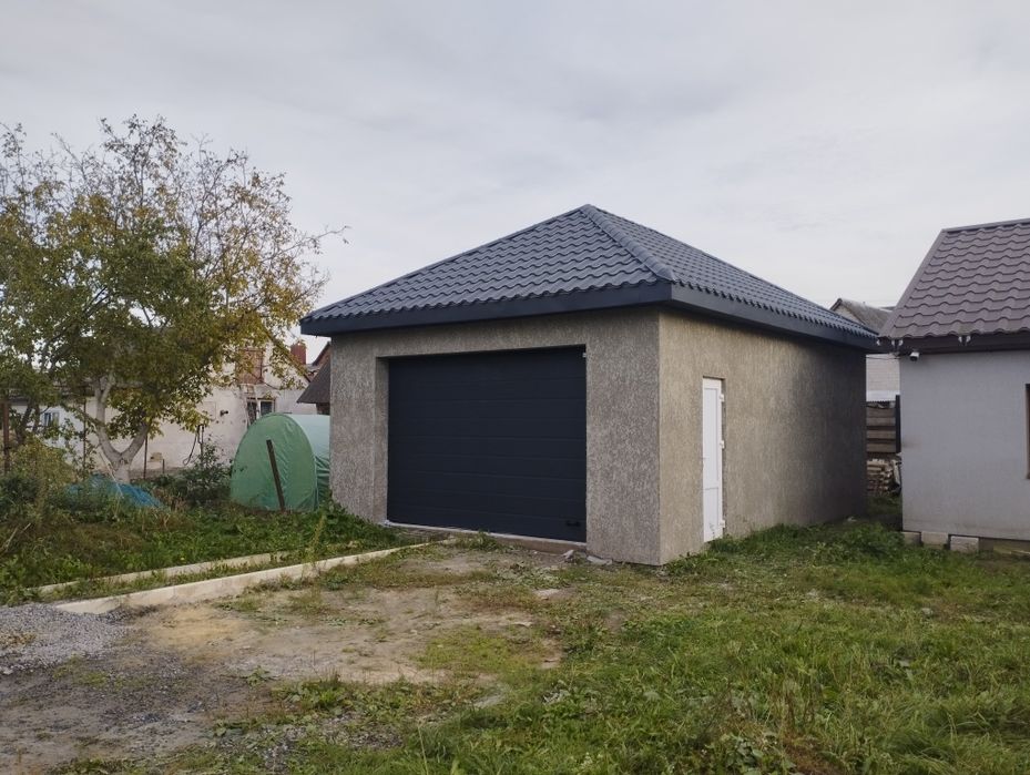 Будівництво будинків.