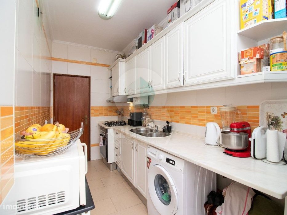 Ótima Oportunidade Para Habitação Ou Investimento