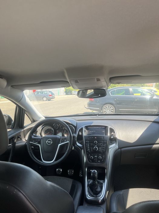 Opel Astra j 1.7cdti 2010