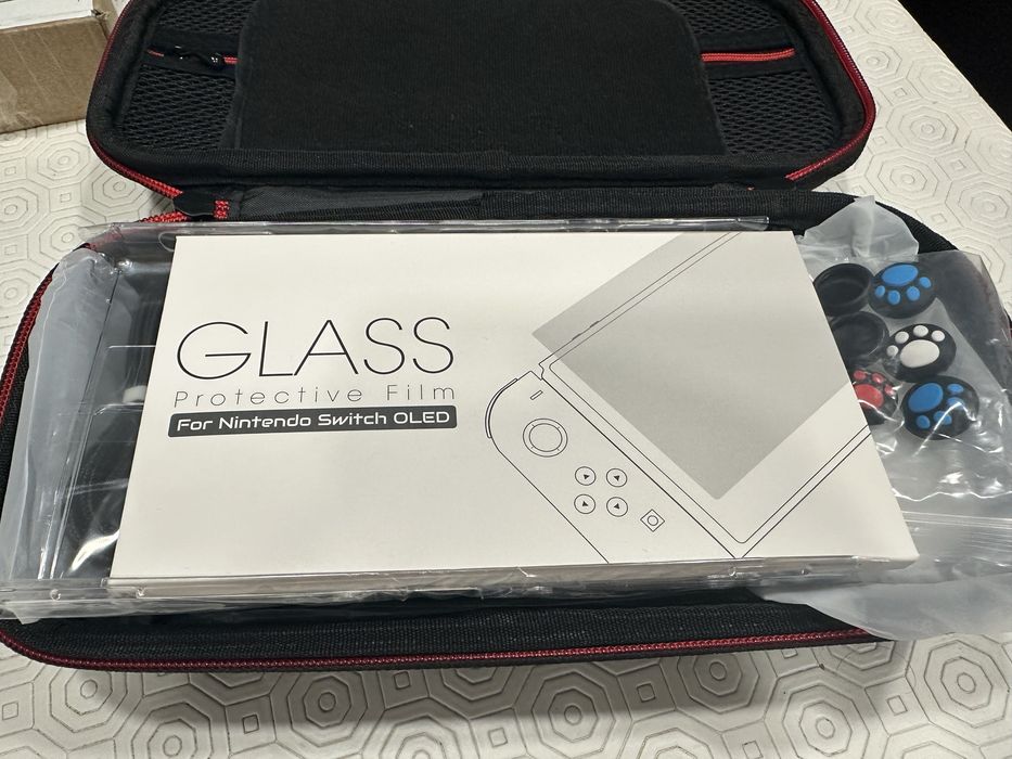 Kit de Acessórios Nintendo Switch + Mala de Transporte