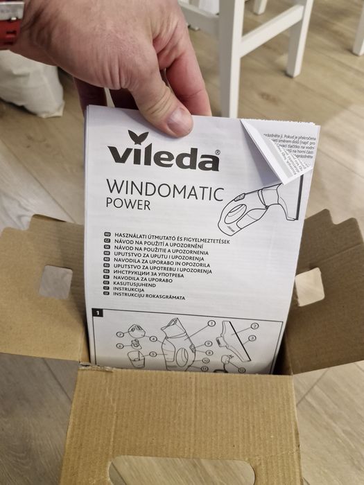 Myjka/odkurzacz do okna Vileda