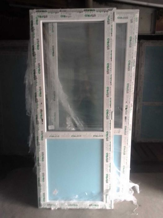 Продаємо металопластикові вікна та двері. Окна, двери Вараш