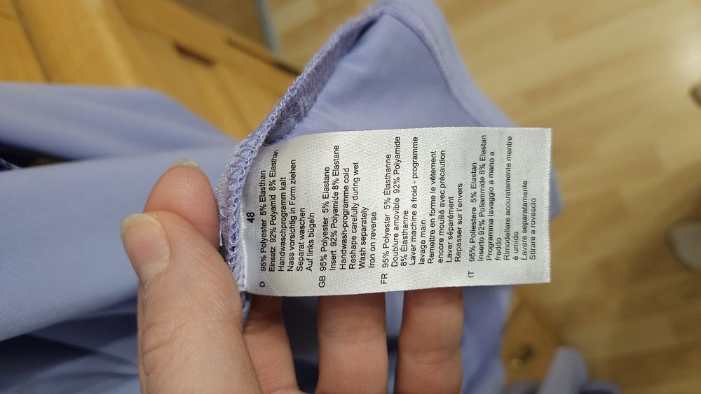 Nowa narzutka z cekinami 48-50 elastyczna