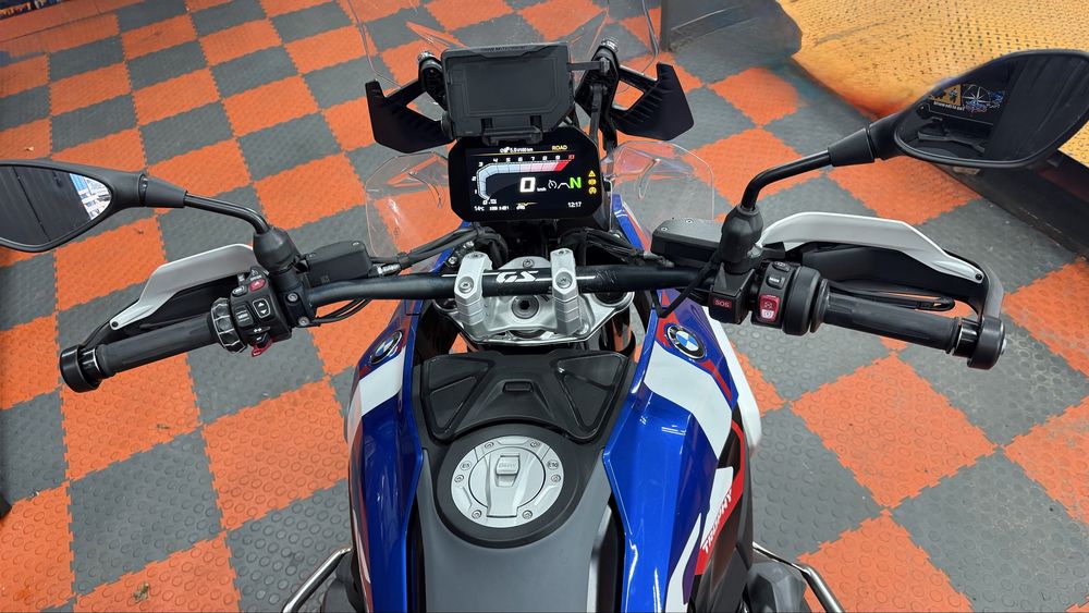 мотоцикл bmw r1300gs