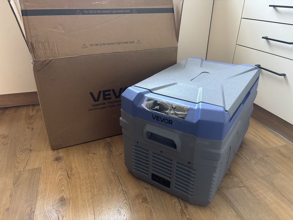 Lodowka turystyczna 12/24V DC, 230 AC