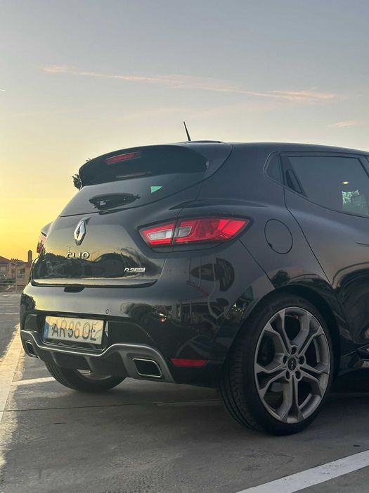 Renault Clio TCe 200 EDC Sport R.S.