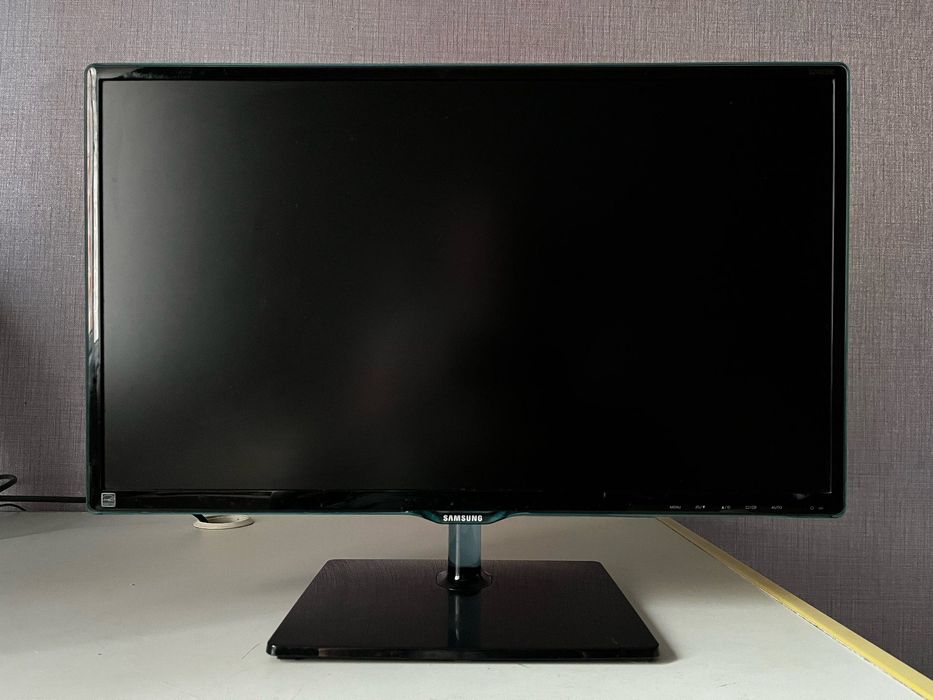 Монітор 24" Samsung S24D (Full HD, HDMI)