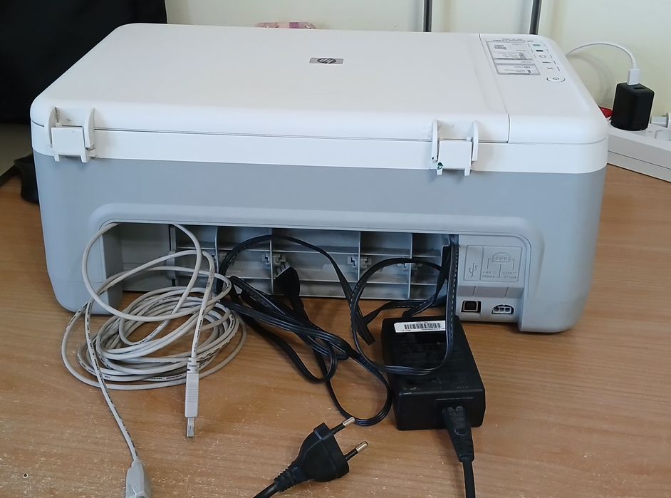 Принтер HP DeskJet f2280