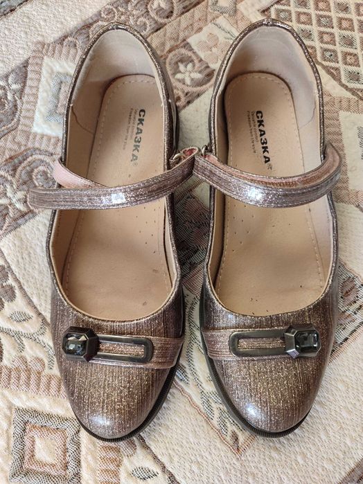 Красиві туфлі 35 р