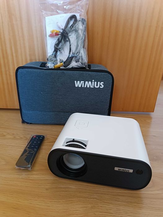 Projetor WiMiUS / WiFi Mirroring / 7000 Lumens / 1080p / Bolsa (NOVO)