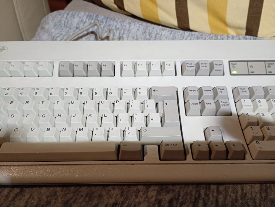 Retro klawiatura ibm