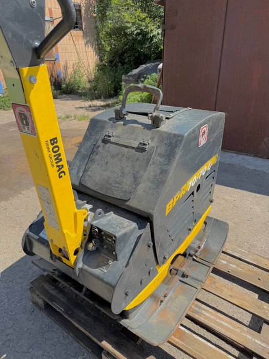 Продам трамбовку віброплиту вібротрамбовку Bomag , Ammann Wacker