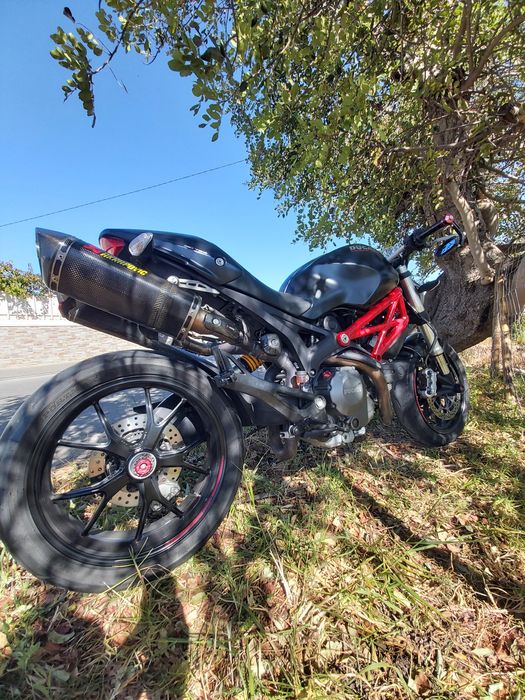 Ducati Monster 796 ABS