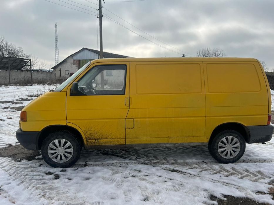 Свіжопригнаний Грузовий т4 1.9 дизель 1998 рік