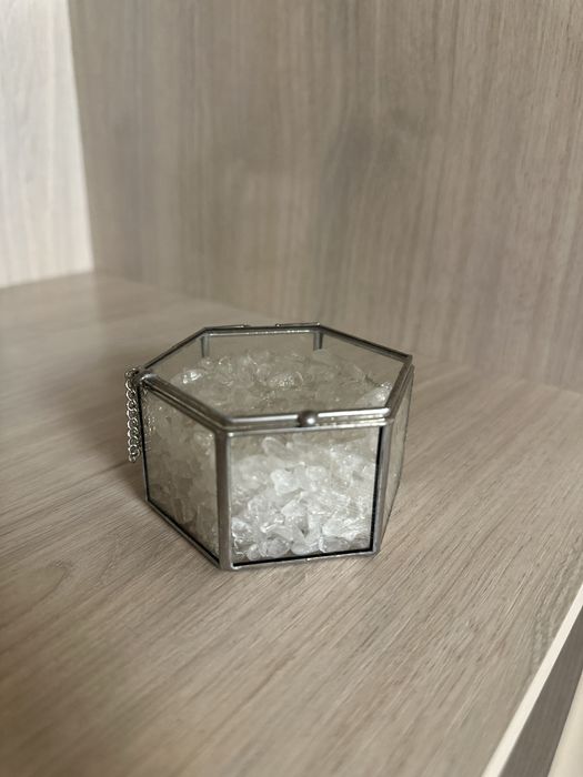 шкатулка для обручок з камінцями