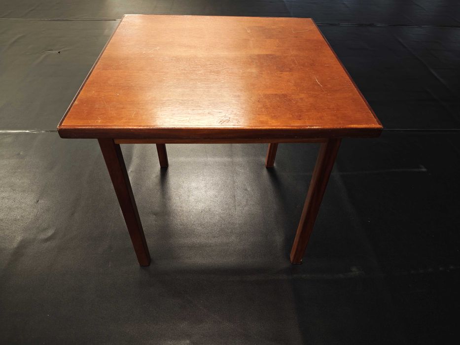 Mesa madeira maciça quadrada com 83 cm e 70 cm de altura (lote de 7)