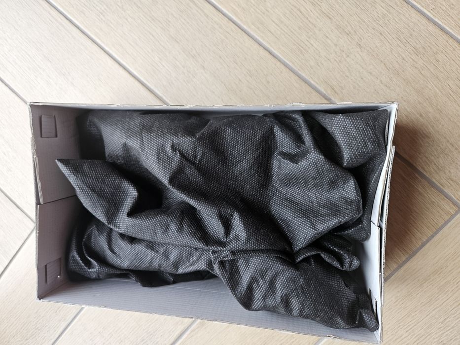 Czarne szpilki rozm 40