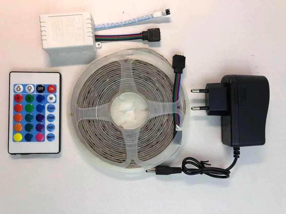 Светодиодная Лента LED  5 м SMD 3528 RGB с пультом и блоком питания